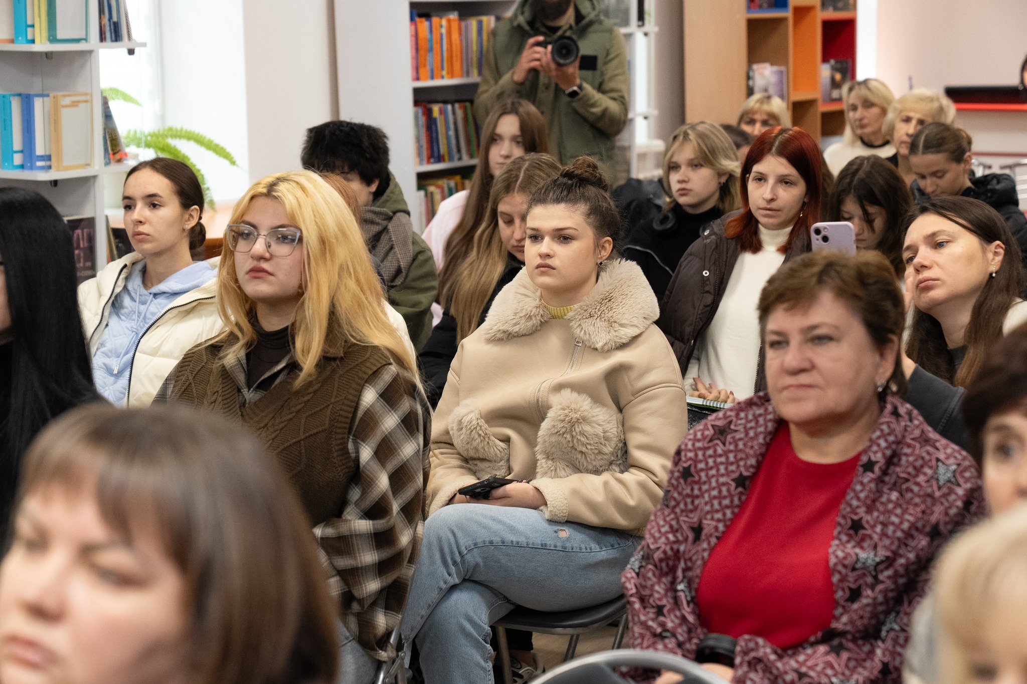 У Тернопільській бібліотеці відкрили креативний простір для молоді