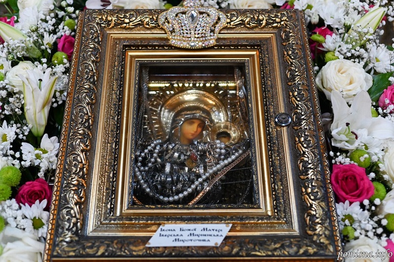 Новини Вінниці - фото з 15 років мироточить і зцілює: у вінницькому Соборі побувала чудотворна ікона Богородиці