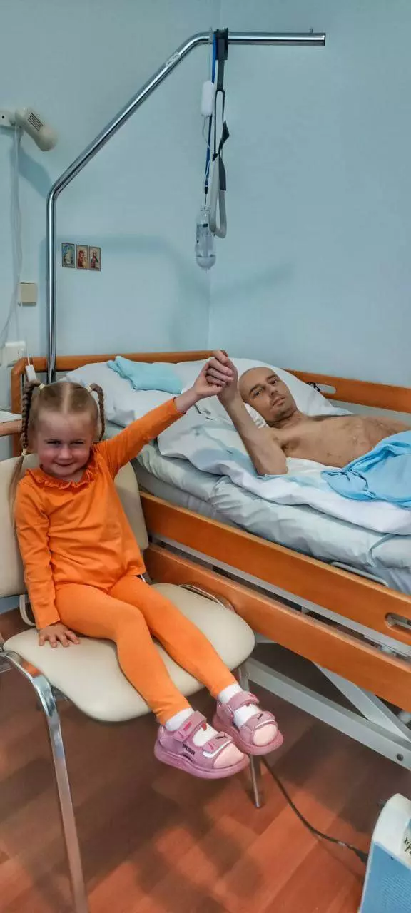 Новини Тернополя - фото з Вперше на протезах за кермом і забрав доньку із садочка: історія відновлення захисника після поранення