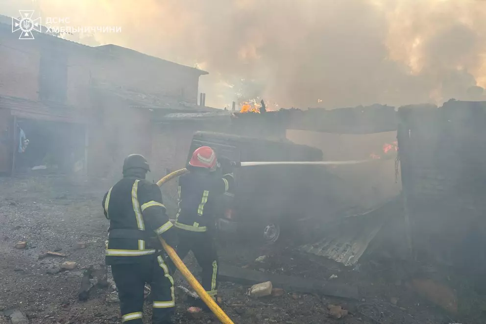 Новини Хмельницького - фото з Сотні зруйнованих об’єктів та 9 загиблих: наслідки атак на Хмельницький за 4 роки обстріл Хмельницького 3 вересня 2025 року