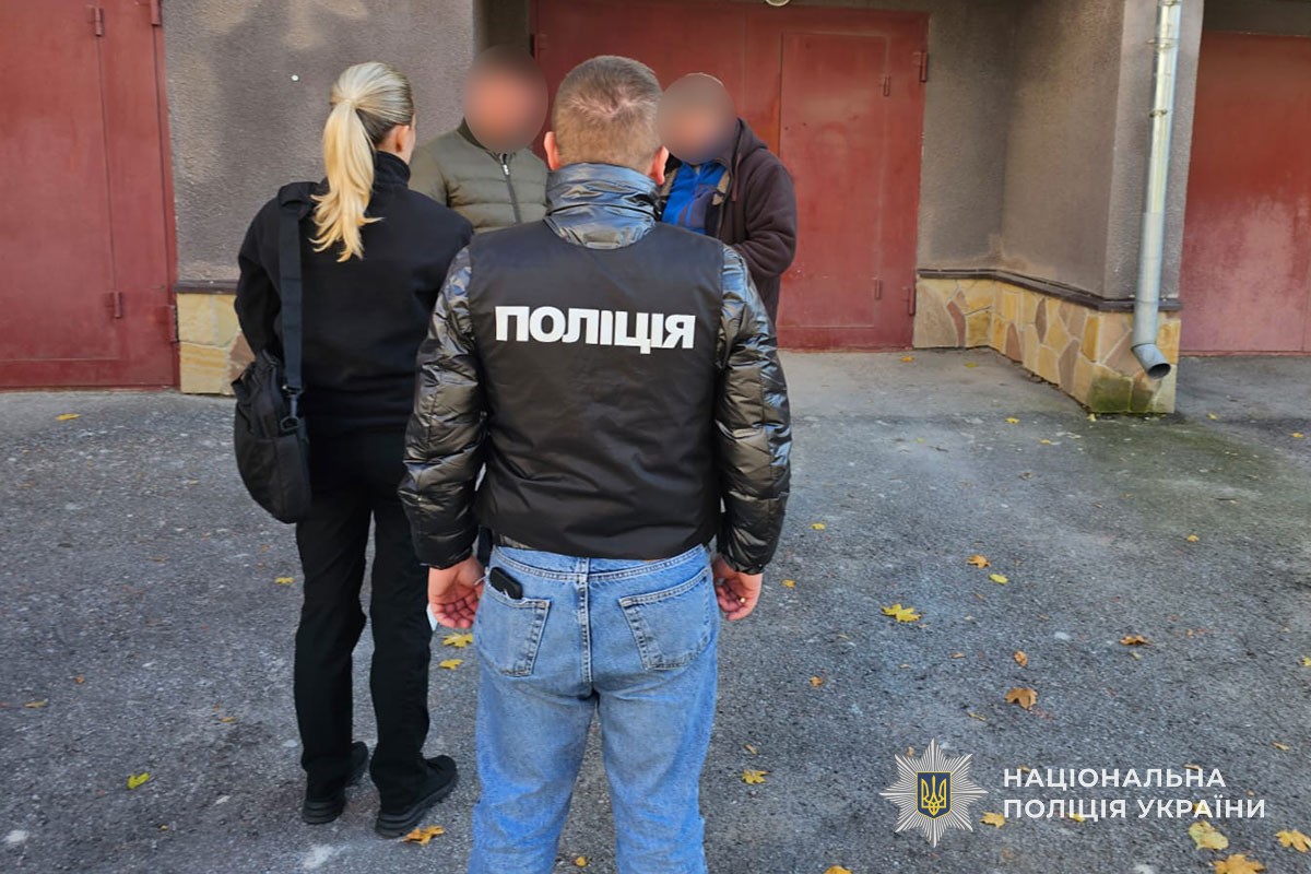 Тернополянина викрили на збуті фальсифікованих цигарок