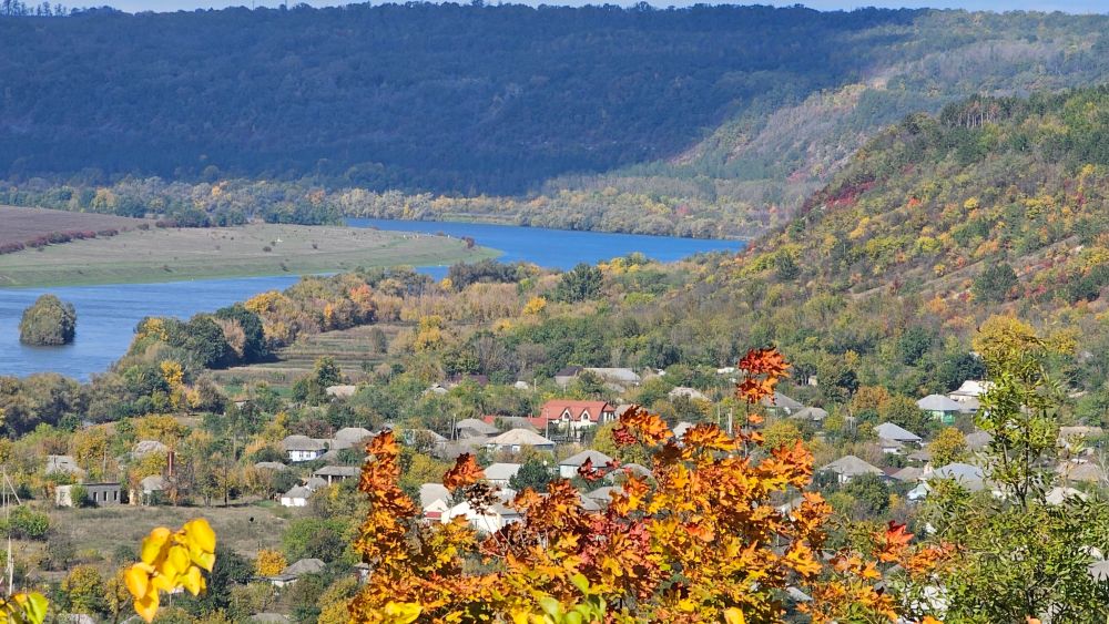 Новини Вінниці - фото з «Яка ж добренна дзандзура»: для чого фермеру словник діалектів рідного села