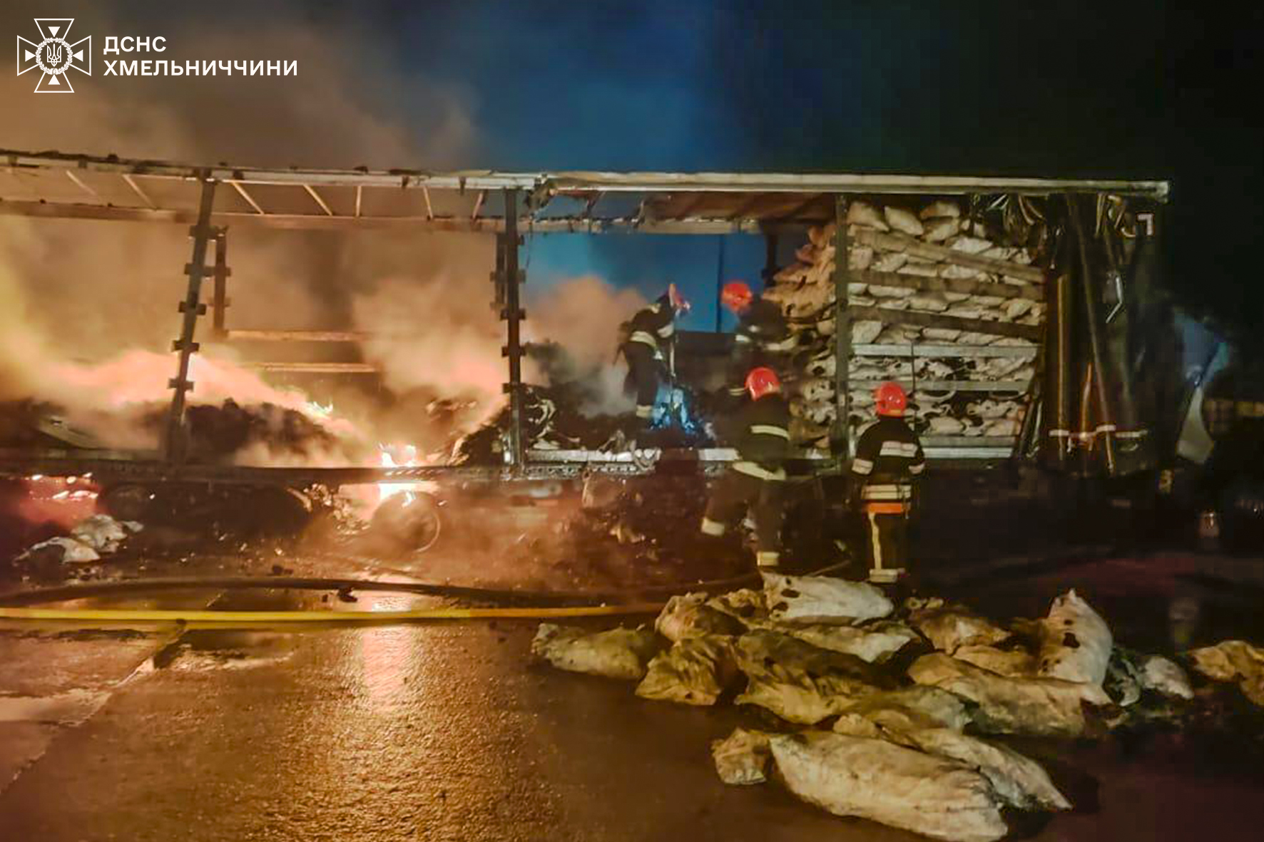 Новини Хмельницького - фото з На Хмельниччині загорівся причеп з вугіллям