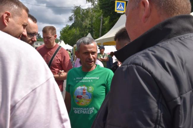 Новини Вінниці - фото з Від овочів і фруктів до меду та крафтових сирів: на осінніх ярмарках продали понад 370 тонн продукції
