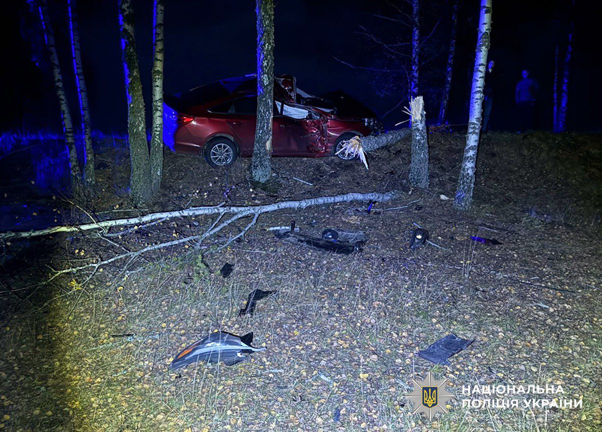 Новини Житомира - фото з В реанімації опинився водій-киянин після ДТП в Ушомирській громаді