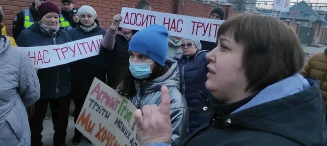 Новини Вінниці - фото з «Труба валить чорним димом без зупинки, а реконструкція поки на папері» — мешканці Вінниці скаржаться на Агровіт