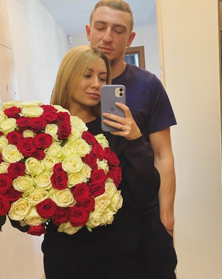 Новини Хмельницького - фото з «Кохана» у Хмельницькому: інтерв’ю з дружиною загиблого військового, яка відкрила квітковий Маргарита Доценко разом із чоловіком Іллєю