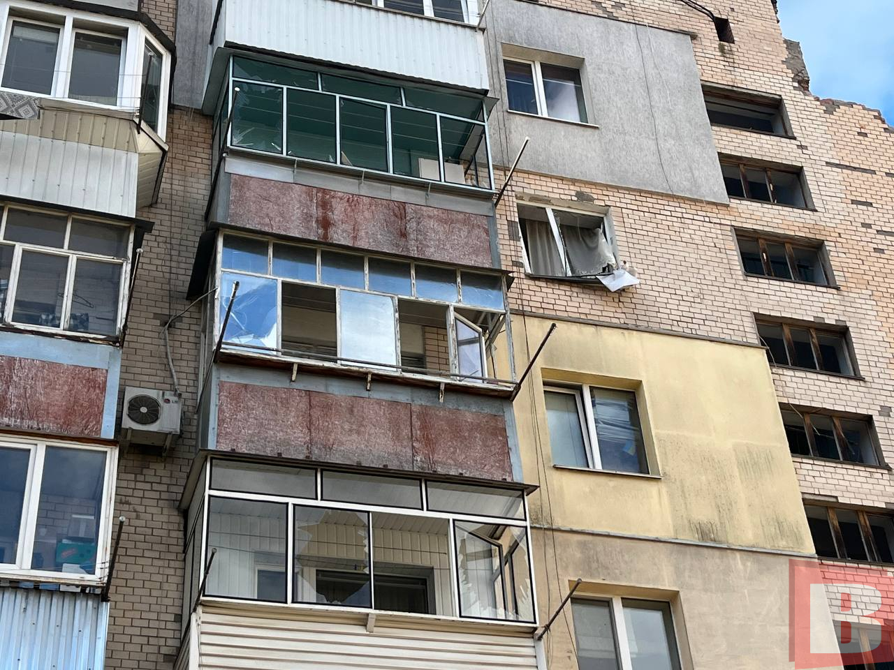 Новини Хмельницького - фото з «Кімнати немає повністю»: мешканці будинку на Тернопільській про знищене житло Будинок, у якому стався вибух: вул. Тернопільська 34/2