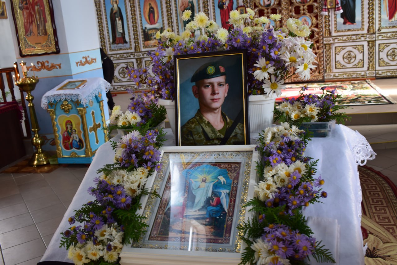 Новини Хмельницького - фото з На щиті повернулись пʼятеро воїнів з Хмельниччини. Наймолодшому — 23 роки Захисник Віталій Ягода