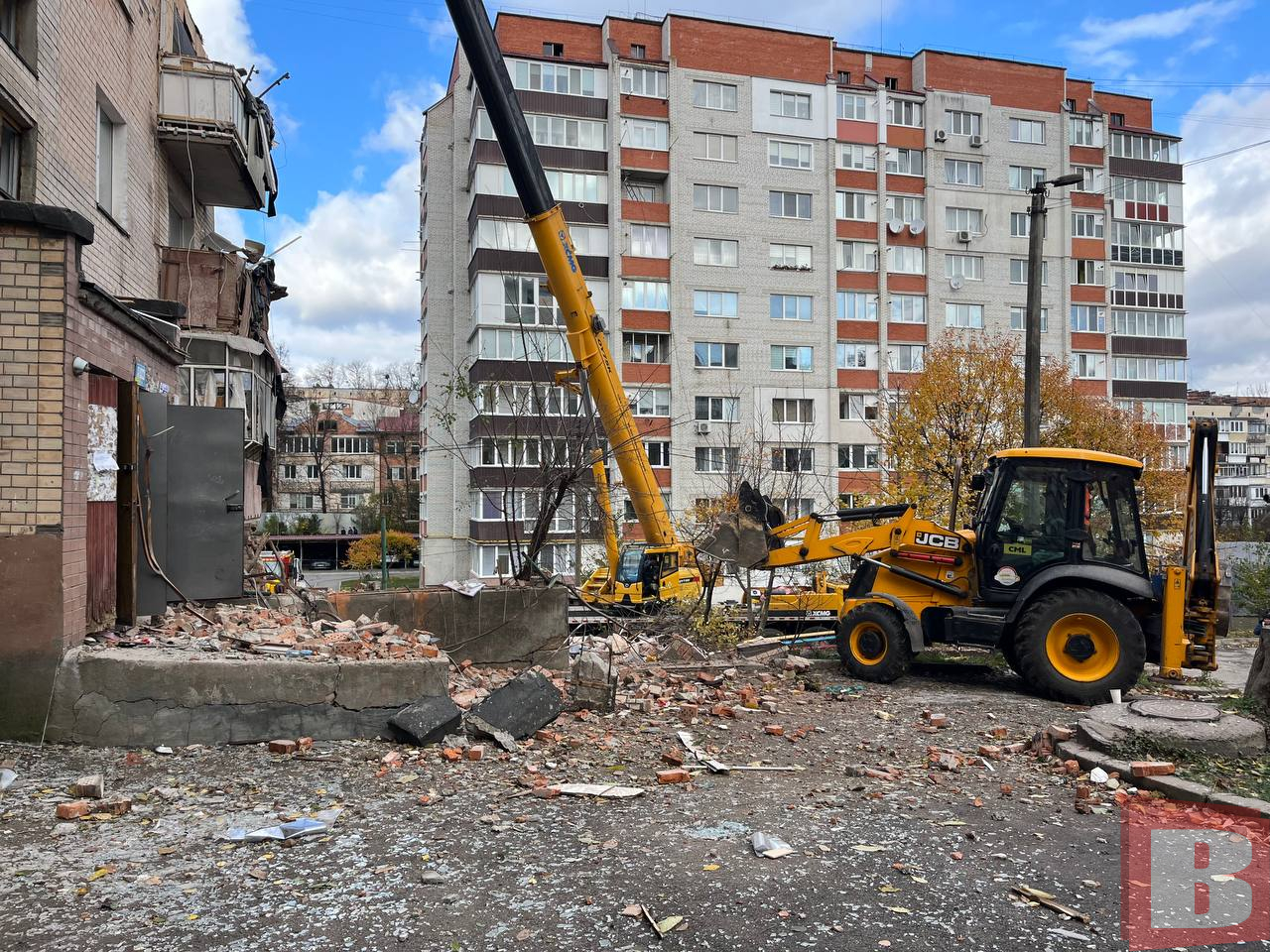 Новини Хмельницького - фото з «Кімнати немає повністю»: мешканці будинку на Тернопільській про знищене житло Будинок по вулиці Тернопільська 34/2, де стався вибух 28 жовтня 2025 року