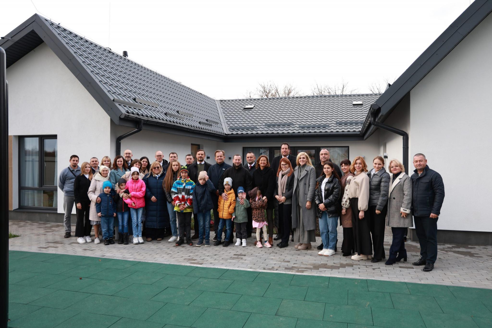 Новини Хмельницького - фото з У Меджибізькій громаді відкрили дитячий будинок сімейного типу для багатодітної родини