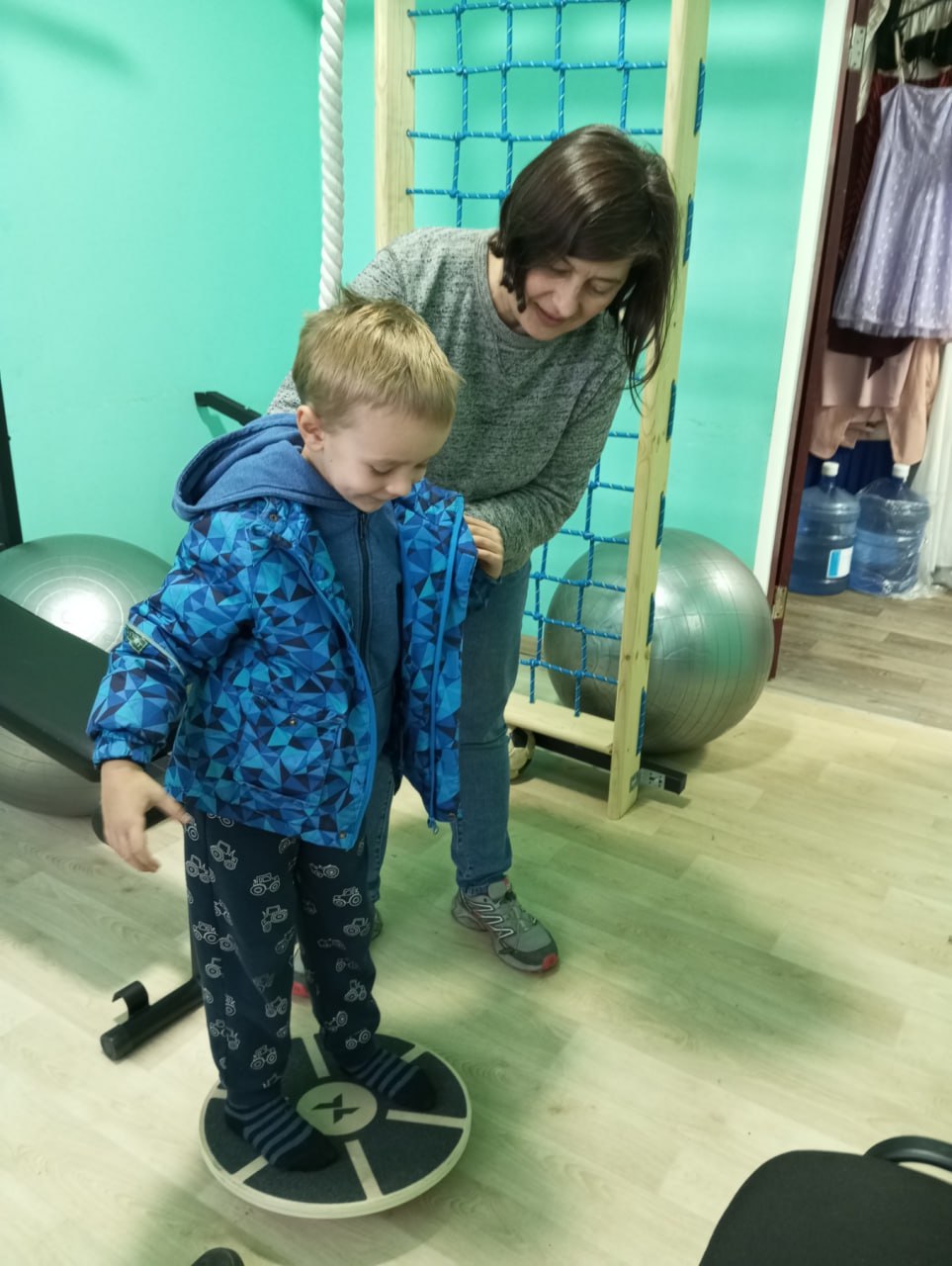 Новини Житомира - фото з Проєкт «Крок назустріч» - безкоштовна допомога дітям та молоді, які потребують підтримки