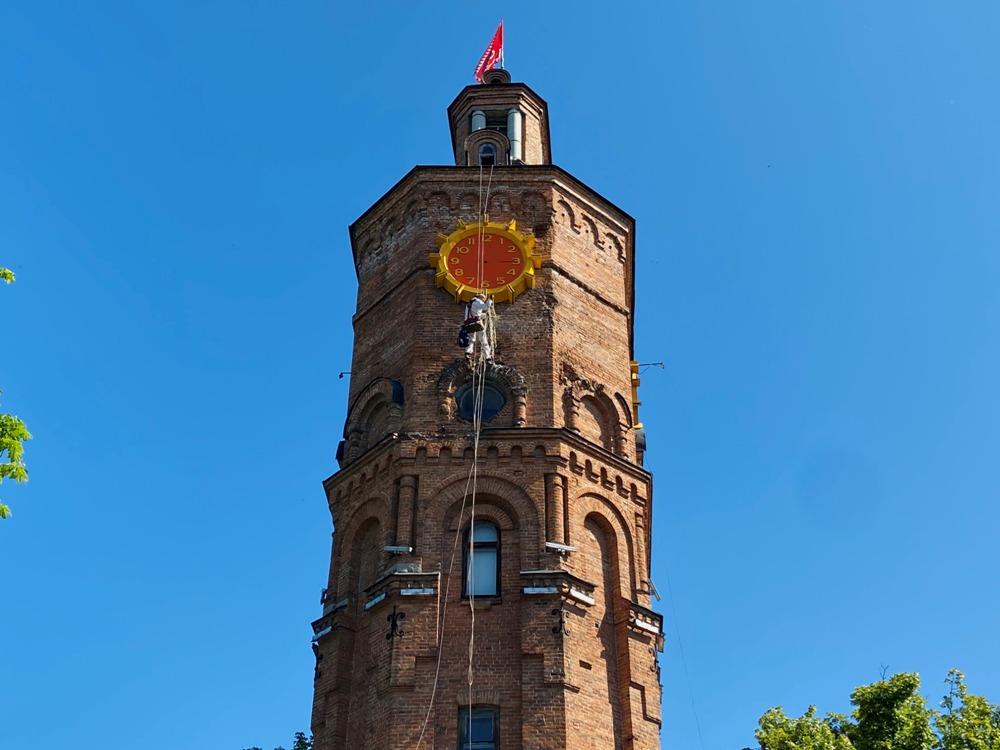 Новини Вінниці - фото з «Почерк Артинова, але автор невідомий»: у Корделівці є вежа схожа на вінницьку