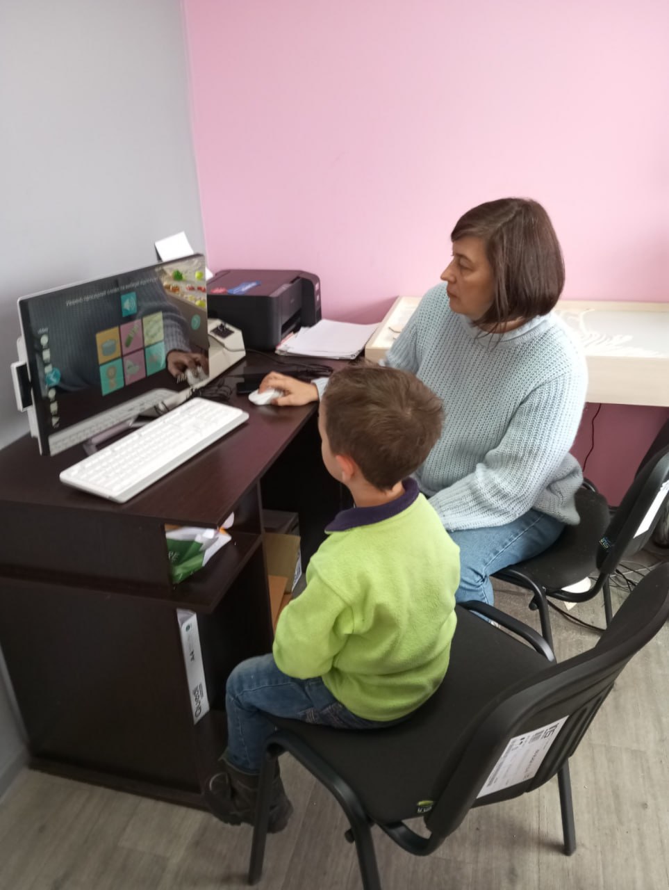 Новини Житомира - фото з Проєкт «Крок назустріч» - безкоштовна допомога дітям та молоді, які потребують підтримки