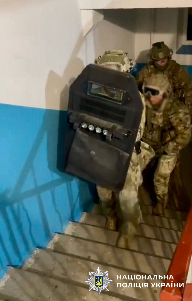 Новини Тернополя - фото з Вибух на Укрпошті в Києві: затримали 40-річного тернополянина, якого підозрюють у відправці посилки