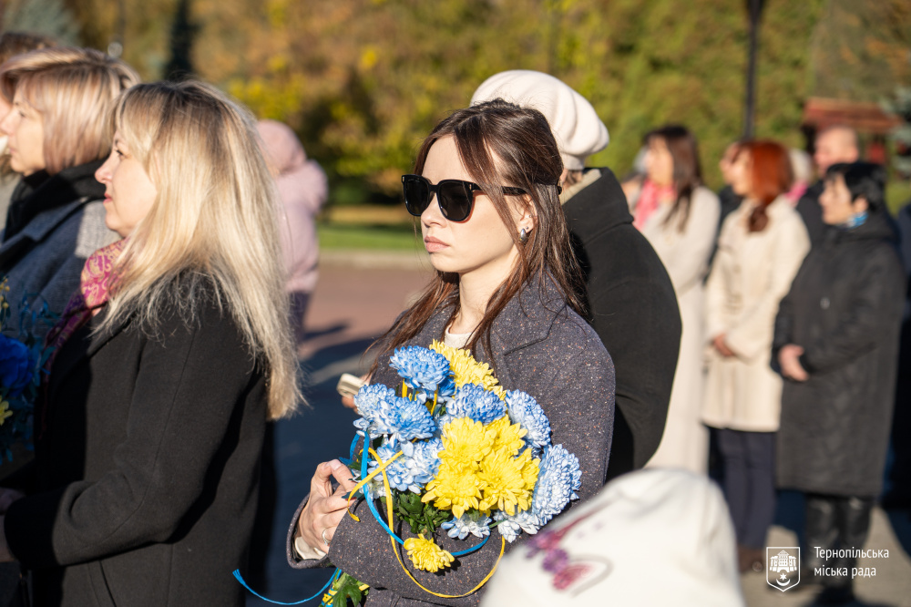 Новини Тернополя - фото з Світло молитви в темряві війни: у Тернополі відслужили панахиду за загиблими захисниками