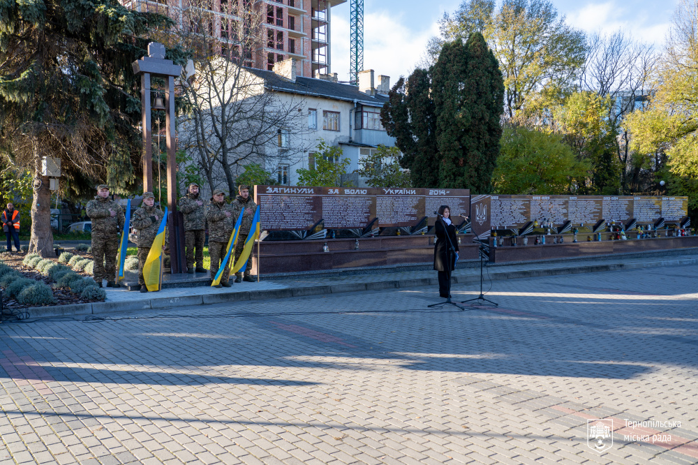 Новини Тернополя - фото з Світло молитви в темряві війни: у Тернополі відслужили панахиду за загиблими захисниками
