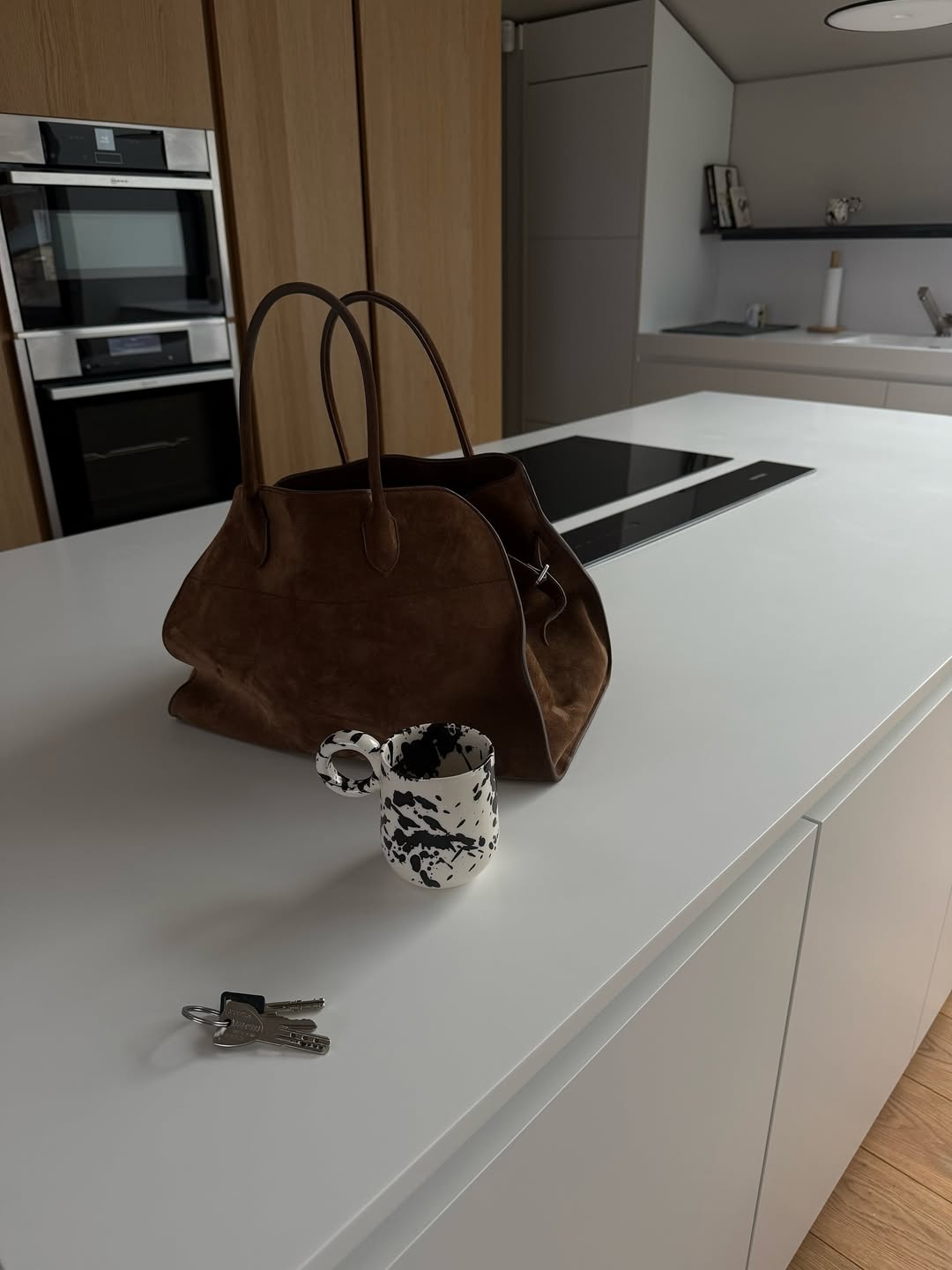 Новини Тернополя - фото з Син екс мера, блогер Петро Заставний переїхав з Тернополя. Його дружина Аліна Френдій показала новий дім