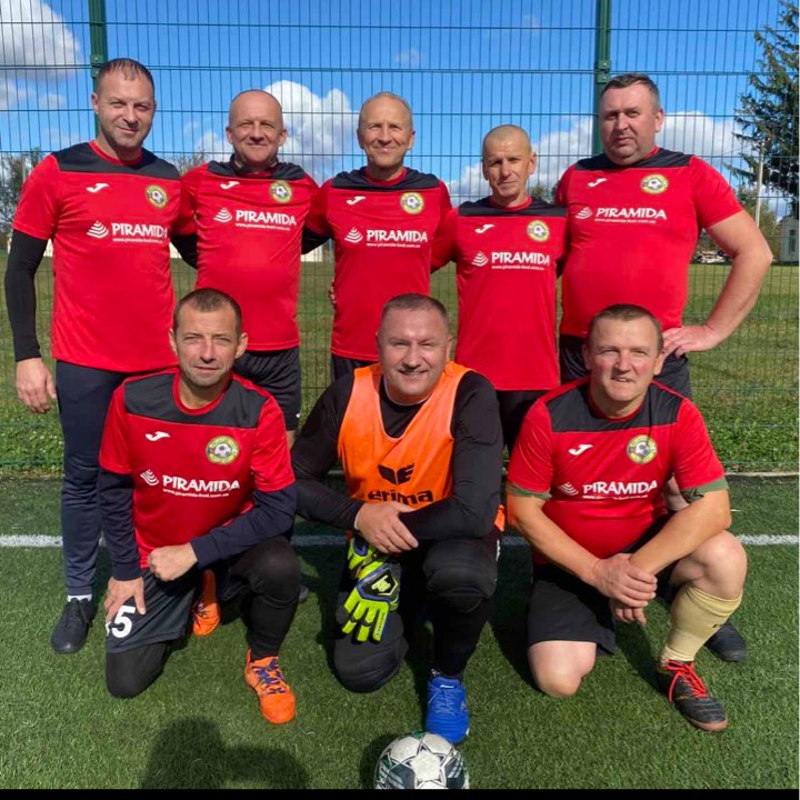 Новини Козятина - фото з Ветерани розібралися з «Ружином» а «Локомотив» з «Медведями»