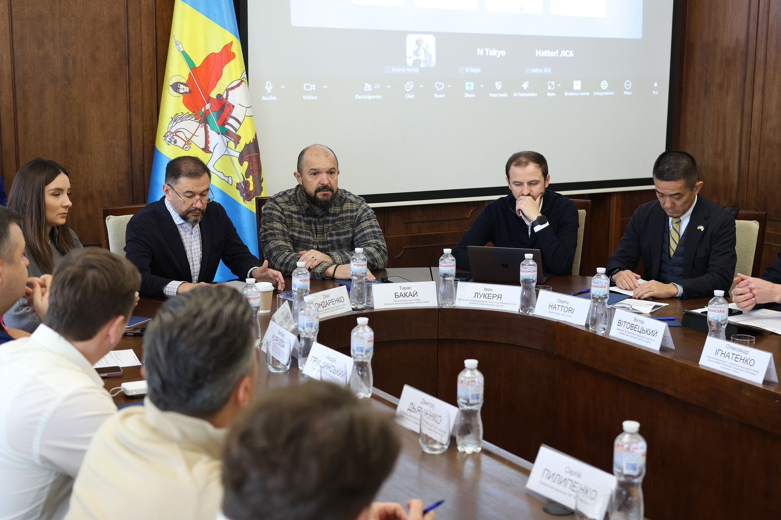 Новини Житомира - фото з Круглий стіл «D2R — управління будівельними відходами та відновлення громад» об’єднав громади, державу та бізнес для сталого відновлення