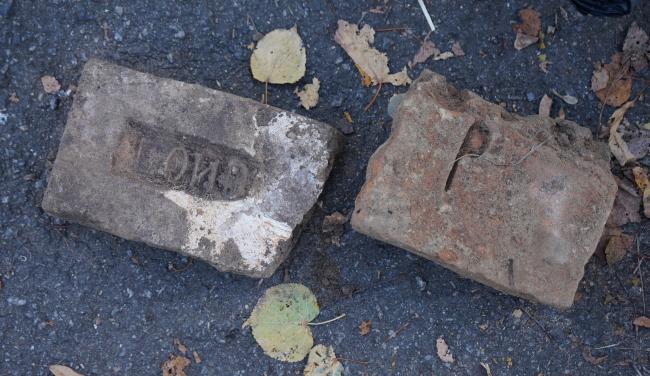 Новини Вінниці - фото з Під «Росією» — історія. Археологи знайшли старовинну монету, кераміку та артефакти Другої світової