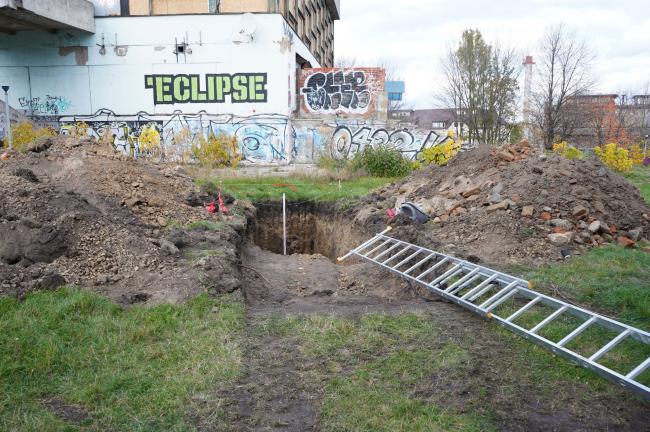 Новини Вінниці - фото з Під «Росією» — історія. Археологи знайшли старовинну монету, кераміку та артефакти Другої світової