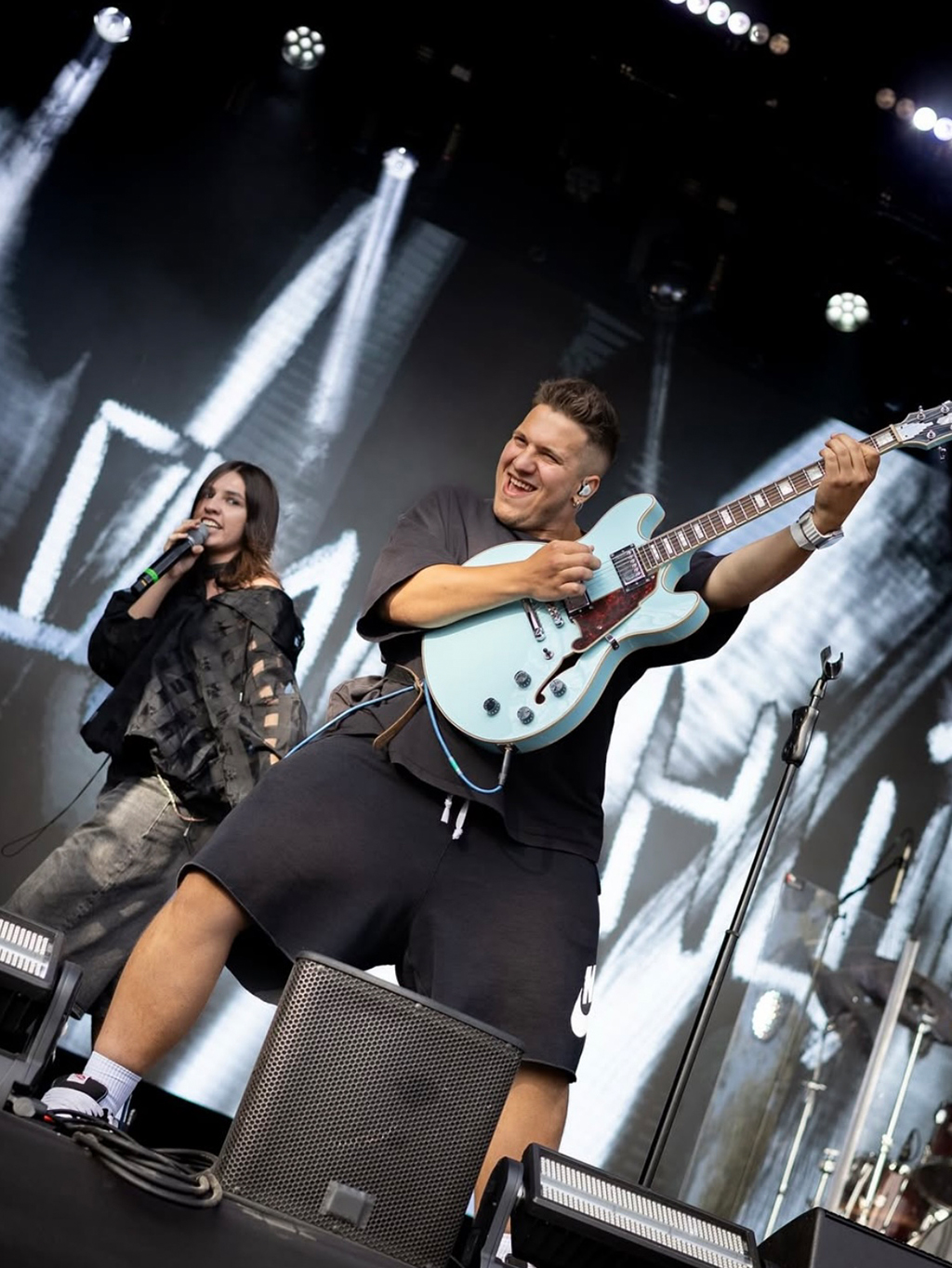 Новини Житомира - фото з LELY45 у четвер у Житомирі з вибуховим концертом: «Будуть всі хіти і сюрпризи!» (Новини компаній)