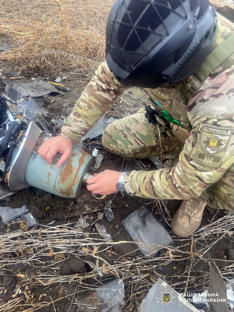 Новини Житомира - фото з Вибухотехніки поліції Житомирщини продовжують знешкоджувати бойові елементи російських ракет і безпілотників