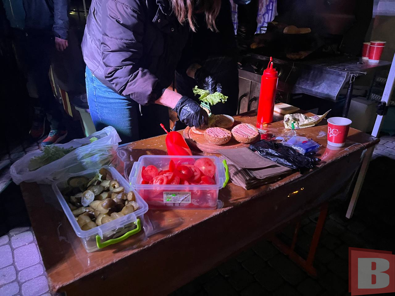 Новини Хмельницького - фото з Від шашлику до реабілітаційного центру: розповідаємо про проєкт волонтерів у Хмельницькому У Хмельницькому волонтери збирали кошти на облаштування реабілітаційного центру для захисників