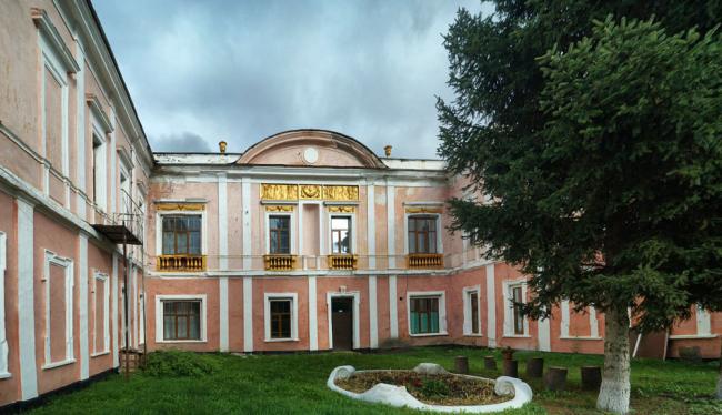 Новини Вінниці - фото з Палац Ценіної та віадук у Котюжанах: відчуйте атмосферу старовини та майстерність інженерного шедевру