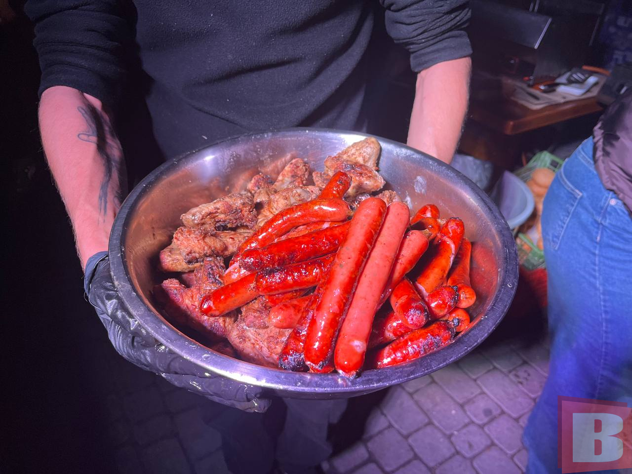 Новини Хмельницького - фото з Від шашлику до реабілітаційного центру: розповідаємо про проєкт волонтерів у Хмельницькому У Хмельницькому волонтери збирали кошти на облаштування реабілітаційного центру для захисників