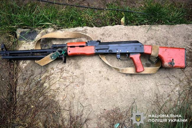 Новини Вінниці - фото з Автомат, гранати та тисячі набоїв: у Гайсинському районі чоловік ховав цілий арсенал зброї