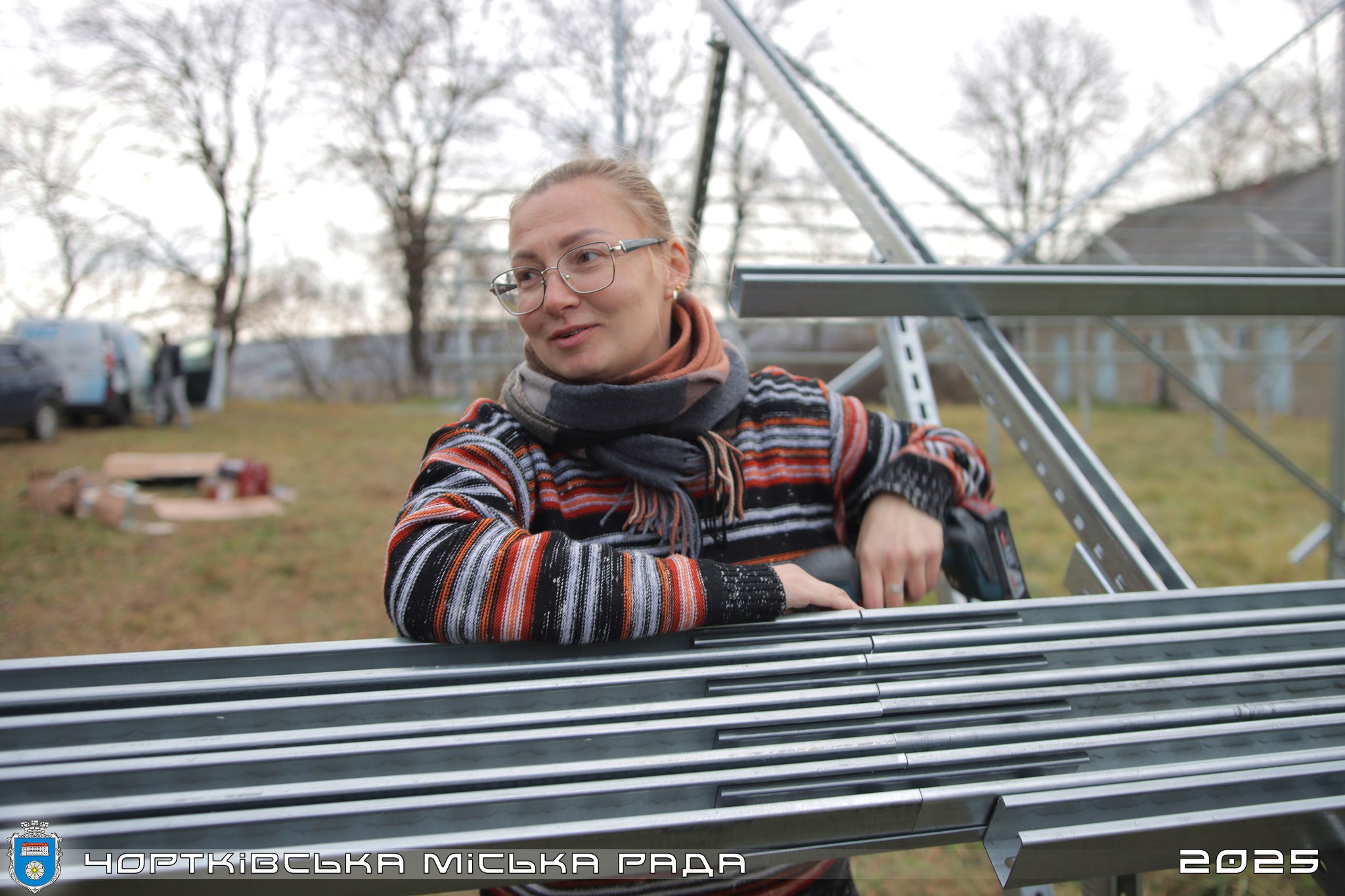 Новини Тернополя - фото з У Чорткові жінки монтують сонячні станції