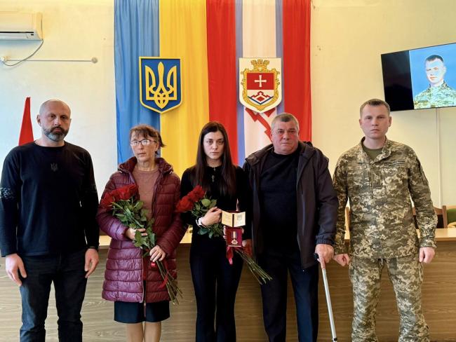 Новини Вінниці - фото з Родинам полеглих захисників з Бершадської громади вручили ордени та відзнаки Президента України