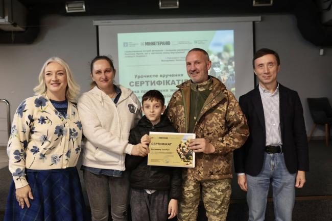 Новини Вінниці - фото з На Вінниччині 37 родин ветеранів отримали сертифікати на житло