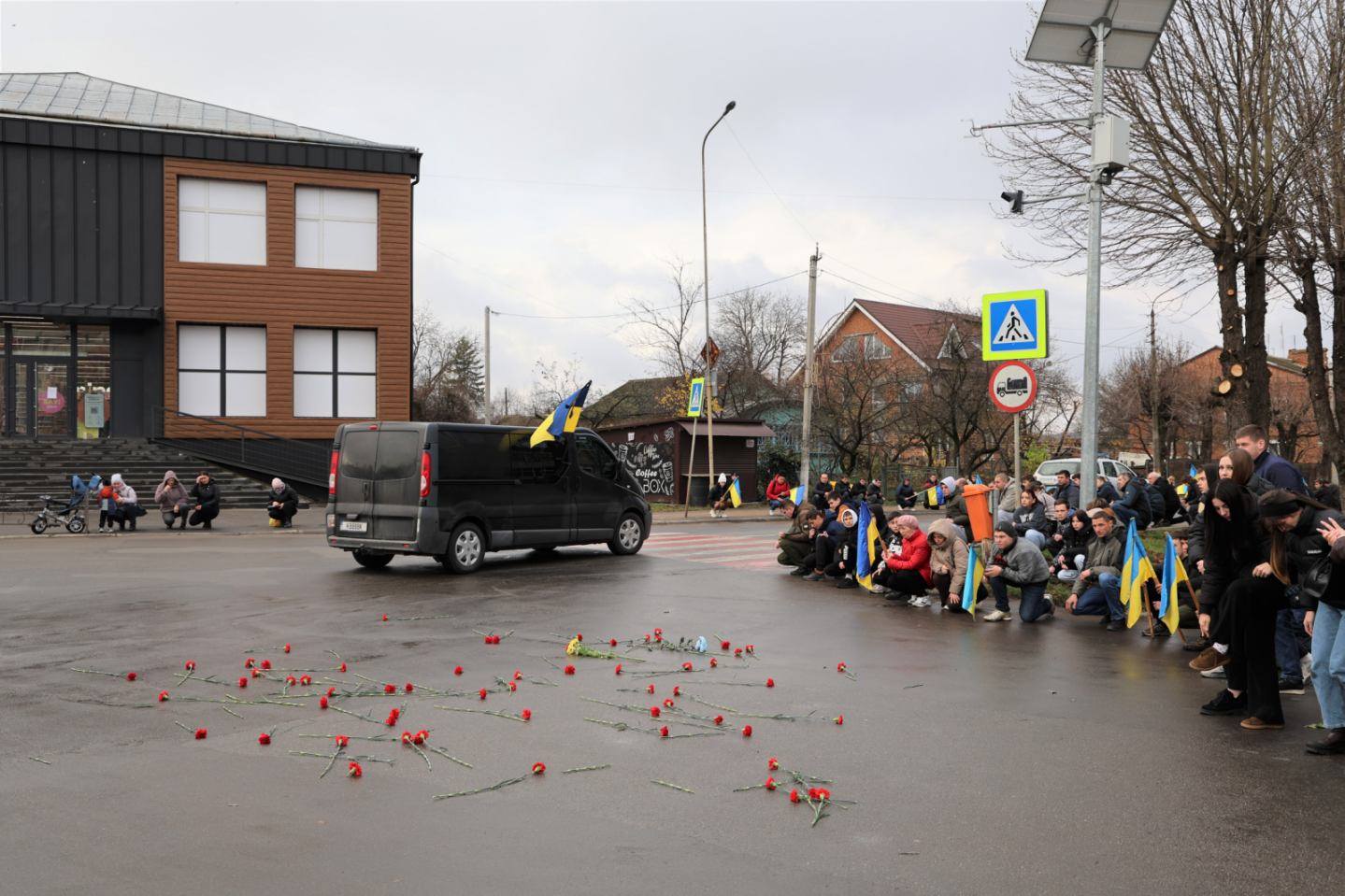 Новини Хмельницького - фото з Назавжди 20. На Хмельниччині попрощались зі снайпером Русланом Сидорчуком