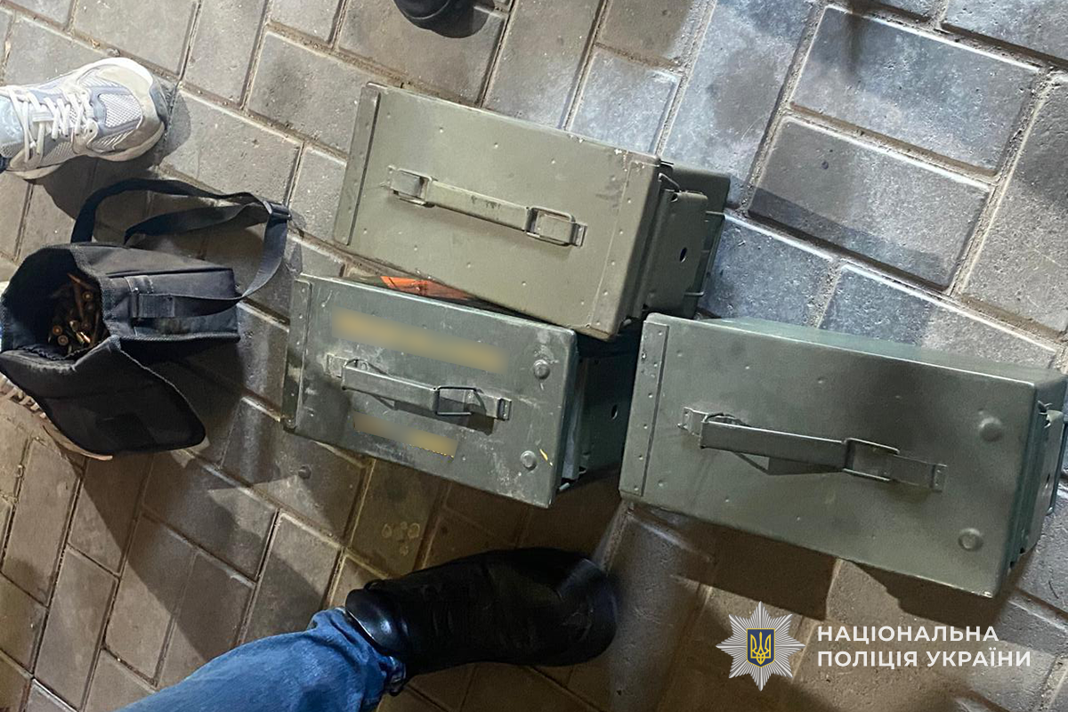 Новини Тернополя - фото з Понад дві тисячі набоїв та саморобний автомат «Калашникова»: суд розгляне справу чоловіка з Заліщиків