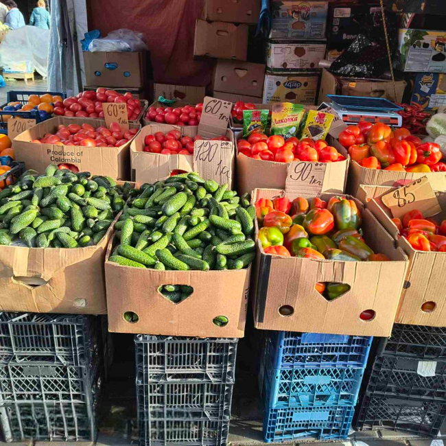 Новини Вінниці - фото з Що і за скільки продають на Привокзальному ринку Вінниці: актуальні ціни на овочі та фрукти