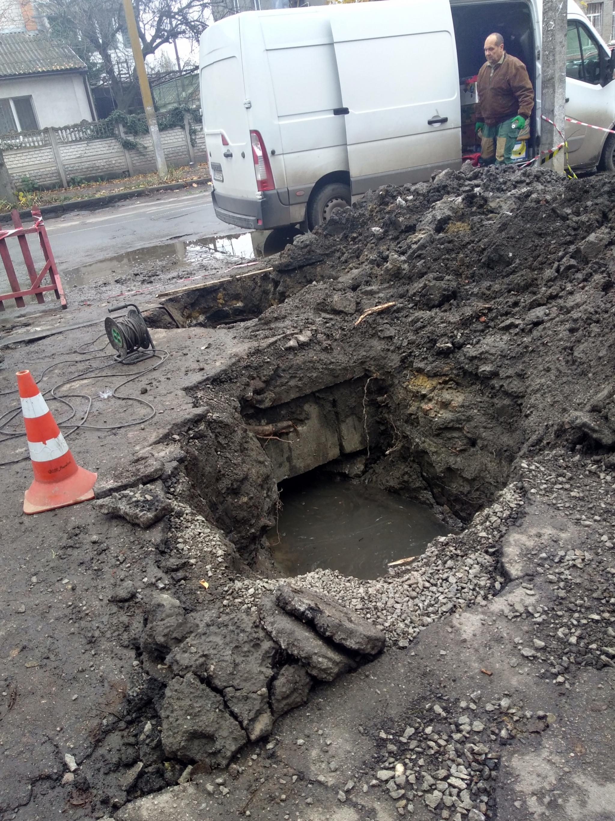 Новини Козятина - фото з «Питаємо старих людей, іноді «методом тика» працюємо, така наша доля»