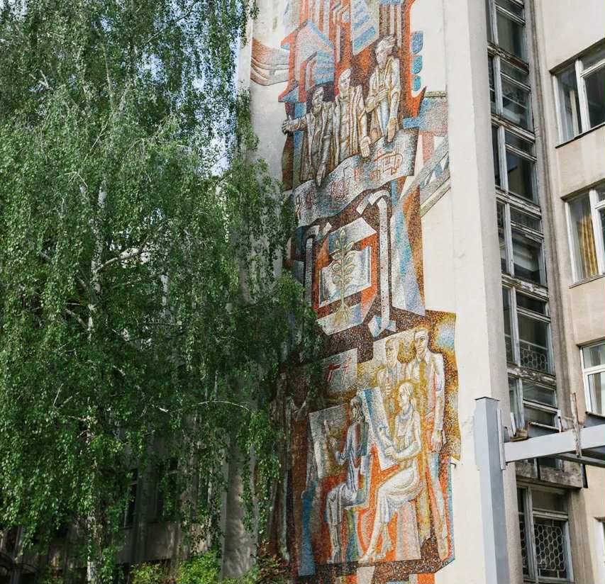 Новини Вінниці - фото з Мозаїчне панно Вінниці: на яких будівлях збереглися малюнки з кольорової смальти і яка їх історія