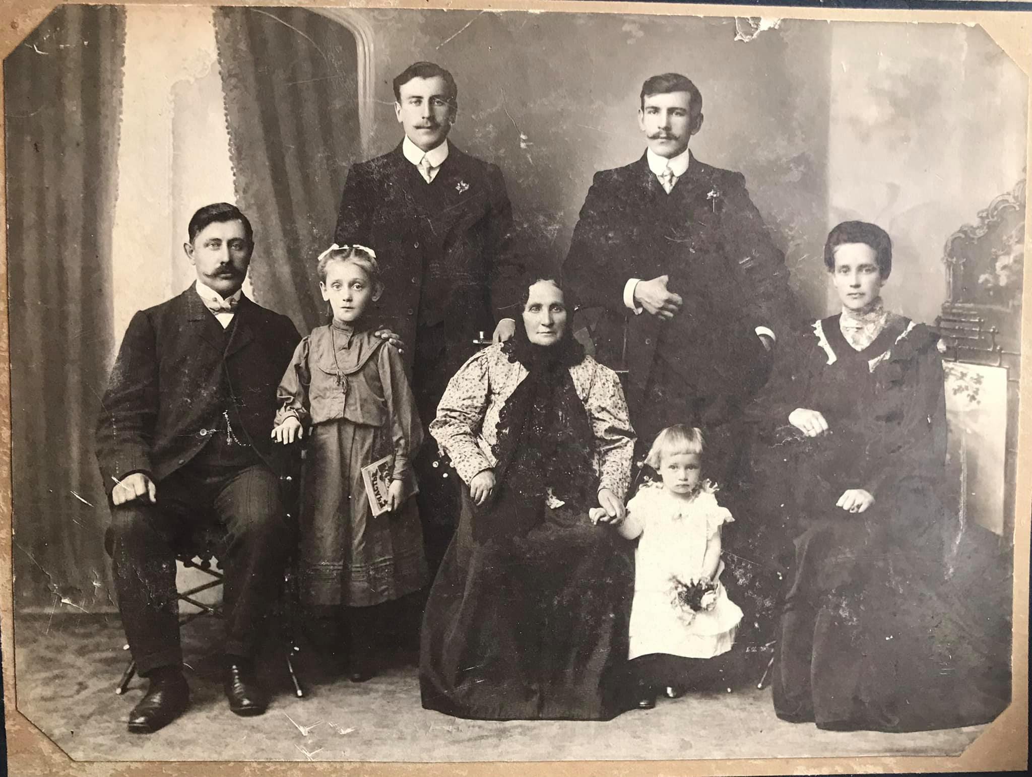 Новини Хмельницького - фото з 4 найвідоміших родини Проскурова: хто вони і чим були багаті