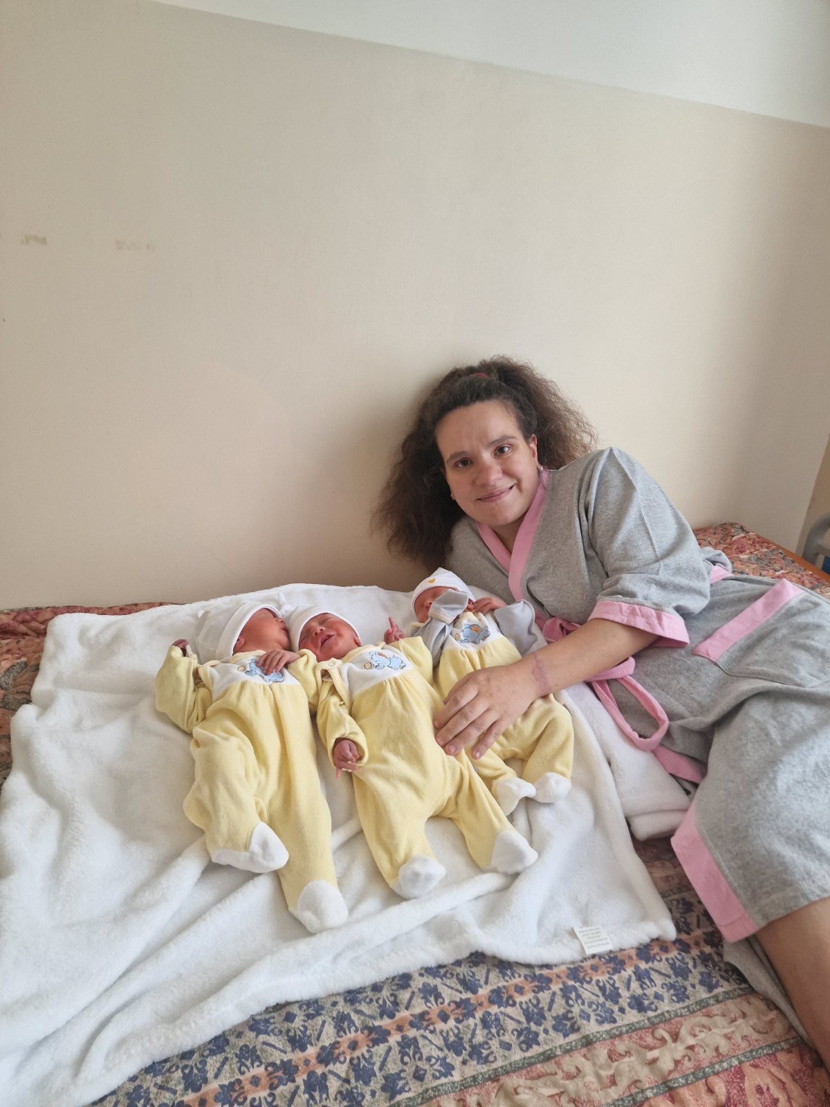 Новини Житомира - фото з У Житомирі народилася трійня — дві дівчинки та хлопчик