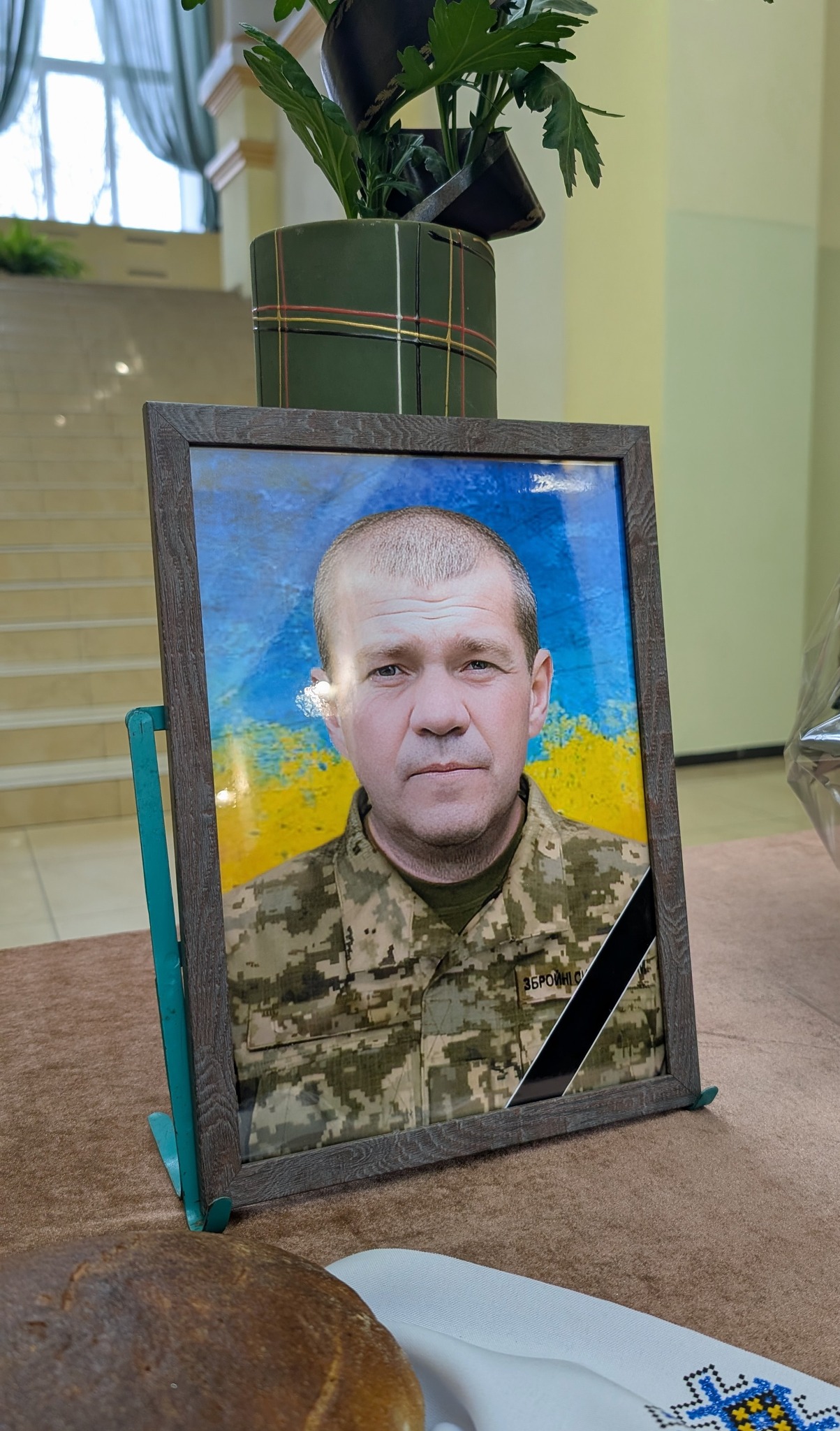 Новини Хмельницького - фото з На Хмельниччині попрощалися із двома захисниками У Славуті попрощалися із Олександром Ходаківським