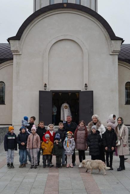 Новини Вінниці - фото з У Гайсині освятили новозбудований храм ПЦУ та провели першу літургію