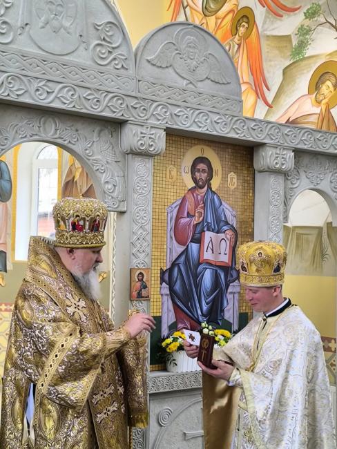 Новини Вінниці - фото з У Гайсині освятили новозбудований храм ПЦУ та провели першу літургію