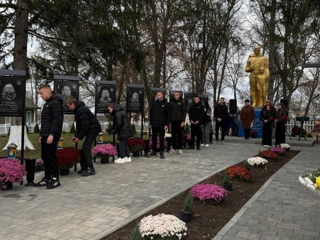 Новини Вінниці - фото з Меморіал пам’яті полеглих воїнів відкрили у Джуринській громаді