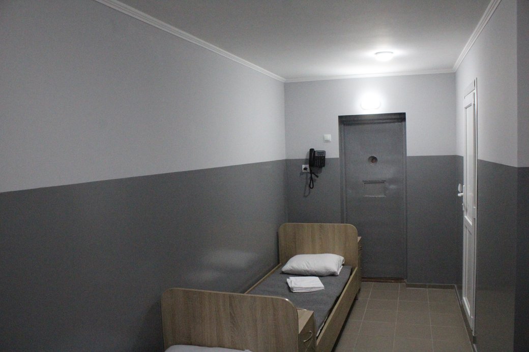 Новини Хмельницького - фото з Як виглядають платні камери у Хмельницькому СІЗО та скільки коштує «задоволення»