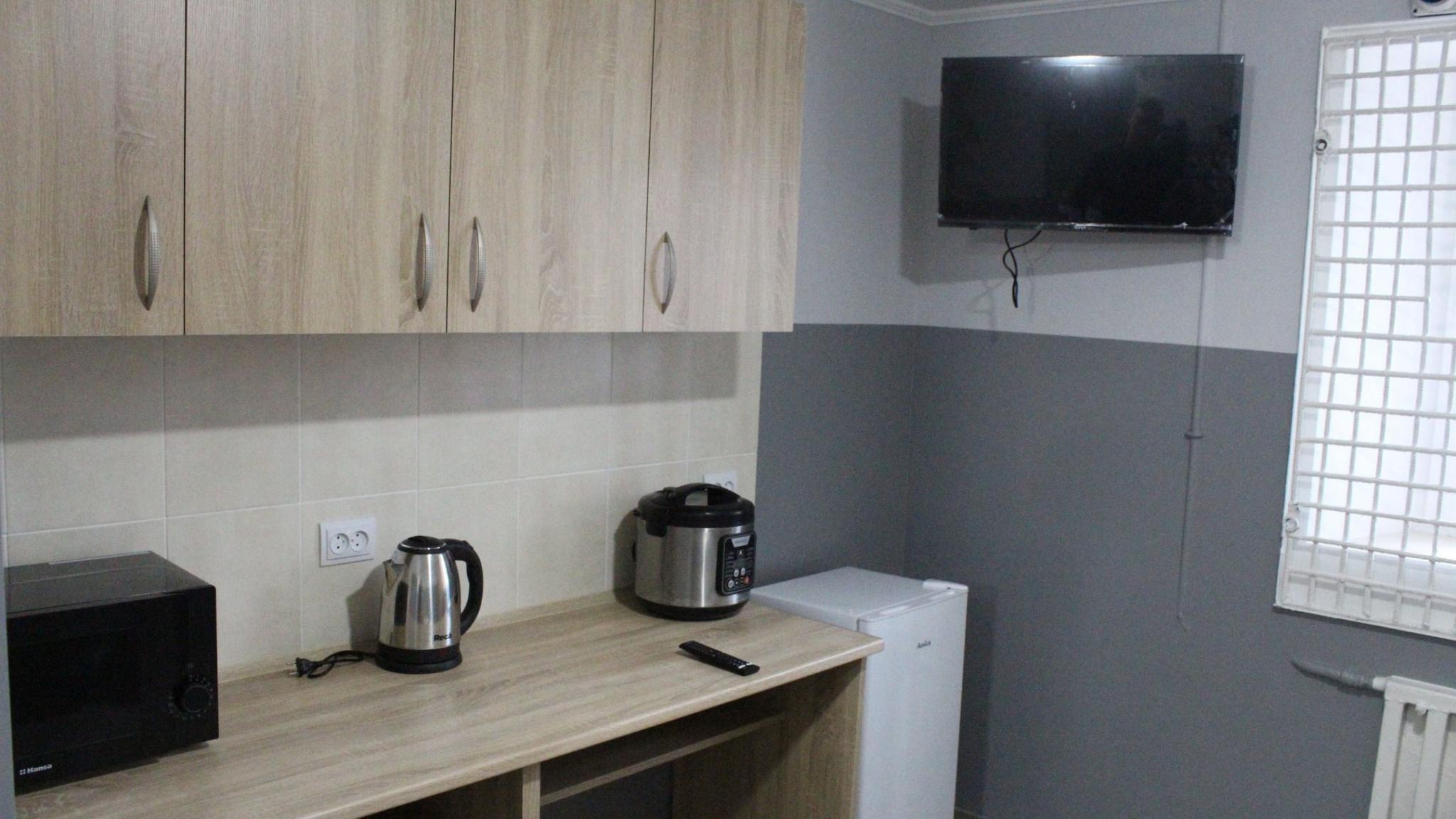 Новини Хмельницького - фото з Як виглядають платні камери у Хмельницькому СІЗО та скільки коштує «задоволення» У Хмельницькому слідчому ізоляторі є дві камери з покращеними побутовими умовами утримання