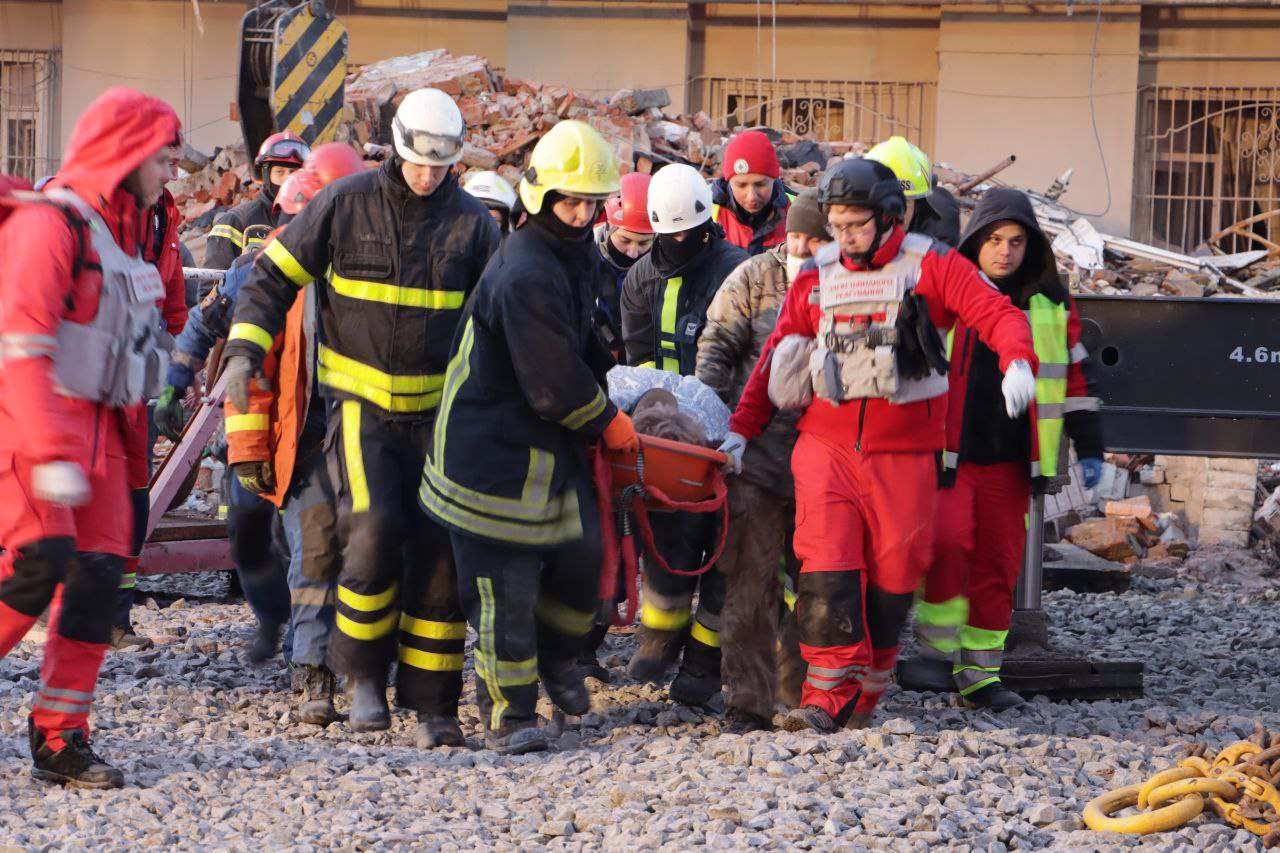 Новини Тернополя - фото з Тернопіль ще спав, коли ворог вдарив... страшний для Тернополя день показуємо у 10 фото