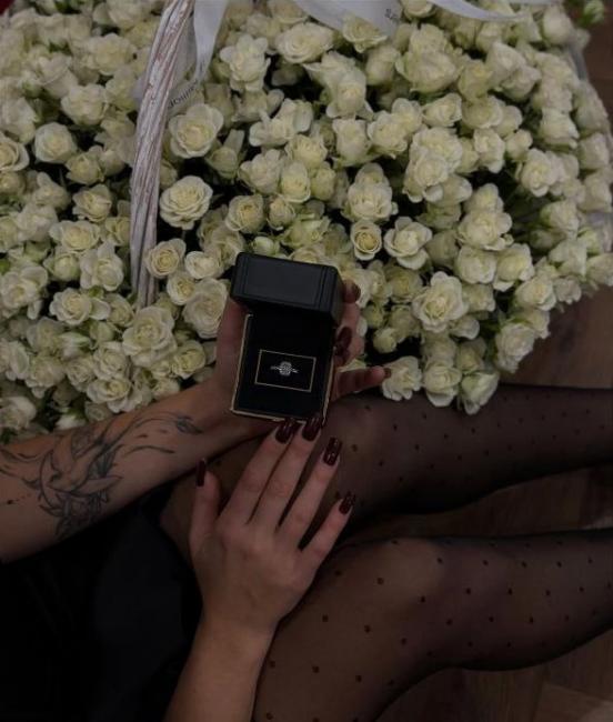 Новини Вінниці - фото з На концерті Yaktak чоловік зробив блогерці Насті Умці пропозицію повінчатися